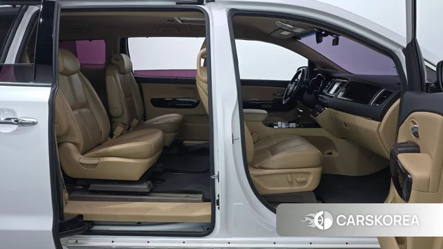 Kia The New Carnival 2018 Белый из Кореи, фото 2