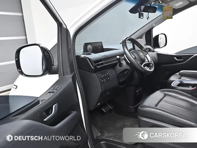 Hyundai Staria 2021 Белый из Кореи, фото 2