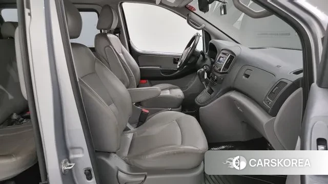 Hyundai The New Grand Starex 2019 Серебристо-серый из Кореи, фото 2