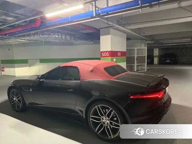 Jaguar F-TYPE 2018 Черный из Кореи, фото 2