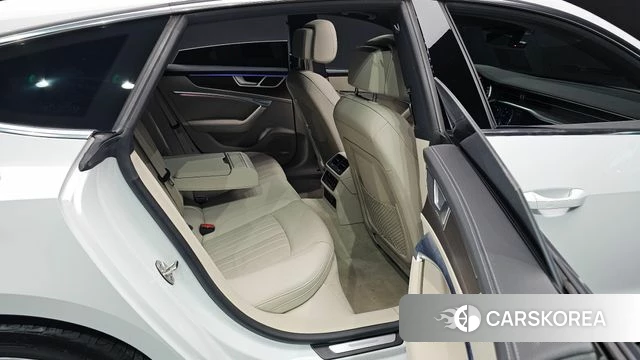 Audi A7 (4K) 2022 Белый из Кореи, фото 2