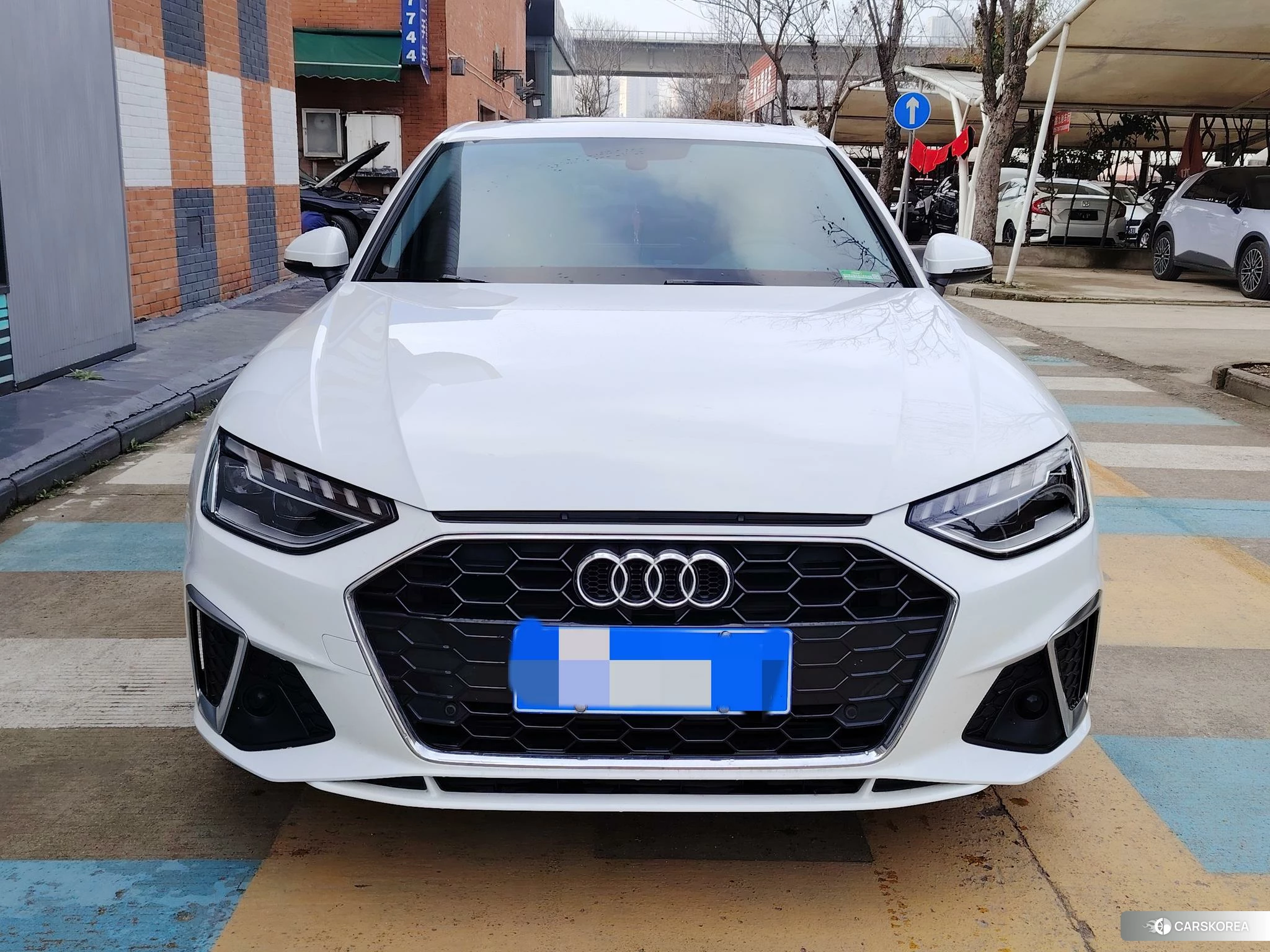 Audi A4L 2020 Белый из Китая, фото 2