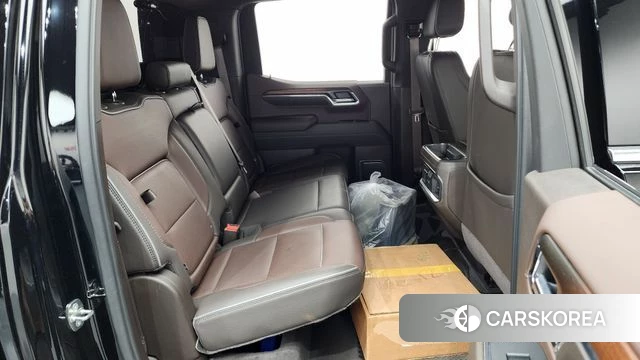 GMC Sierra 2024 Черный из Кореи, фото 2