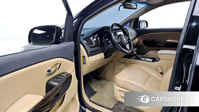 Kia The New Carnival 2019 Черный из Кореи, фото 2