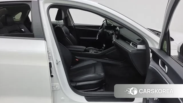 Kia K5 3rd generation 2020 Белый из Кореи, фото 2