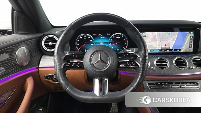 Mercedes-Benz E-Class W213 2021 Белый из Кореи, фото 2