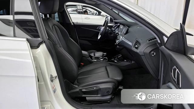 BMW 2 Series Gran Coupe (F44) 2022 Белый из Кореи, фото 2
