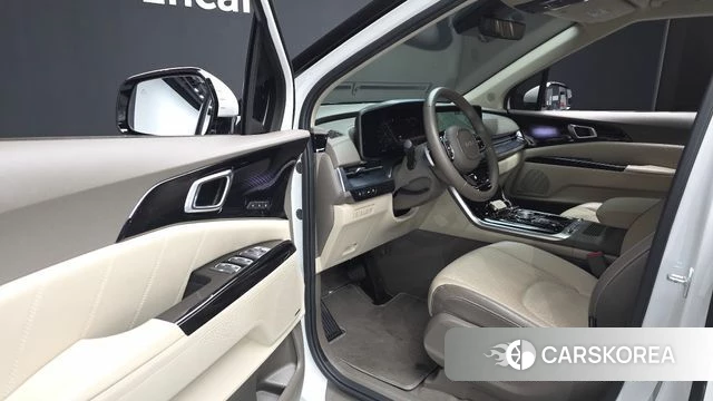 Kia Carnival 4th generation 2023 Белый из Кореи, фото 2