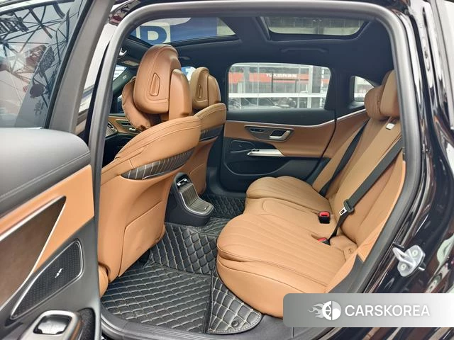Mercedes-Benz E-class 2024 Черный из Китая, фото 2