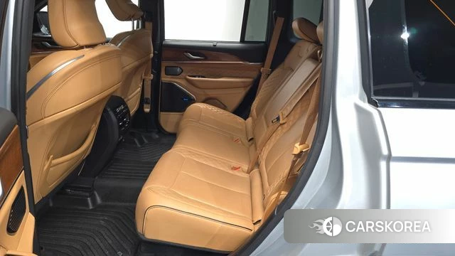 Jeep Grand Cherokee (WL) 2023 Серебряный из Кореи, фото 2
