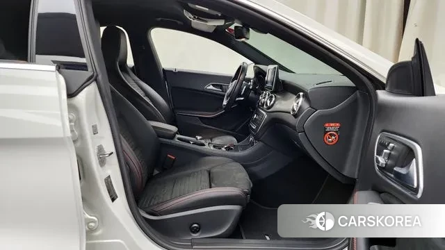 Mercedes-Benz CLA-Class C117 2018 Белый из Кореи, фото 2