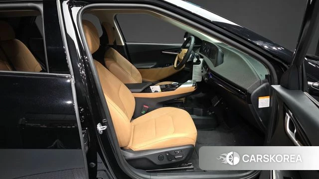 Kia EV6 2022 Черный из Кореи, фото 2