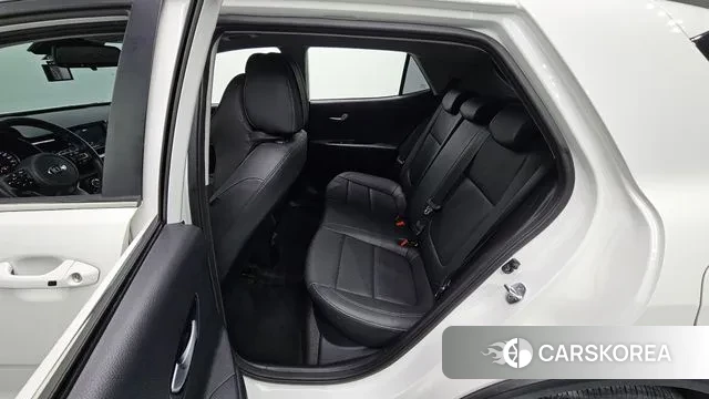 Kia Stonic 2018 Белый из Кореи, фото 2