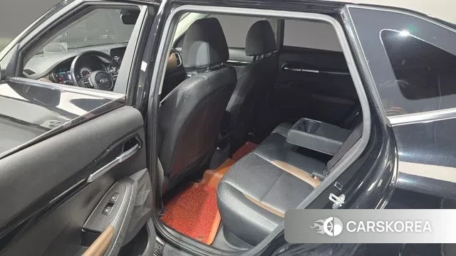 Kia Seltos 2019 Черный из Кореи, фото 2