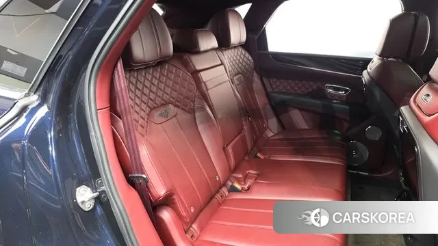 Bentley Bentayga 2022 Синий из Кореи, фото 2