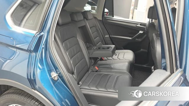 Volkswagen Tiguan second Generation 2021 Синий из Кореи, фото 2