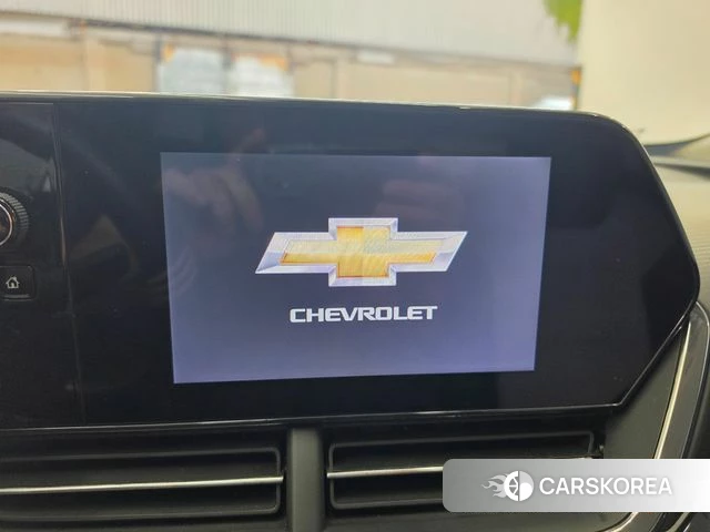 Chevrolet (GM Daewoo) Trax Crossover 2024 Белый из Кореи, фото 2
