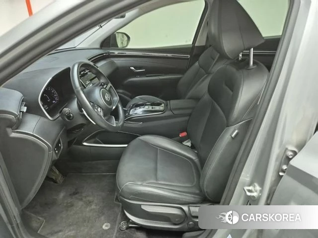 Hyundai Tucson (NX4) 2021 Серебряный из Кореи, фото 2