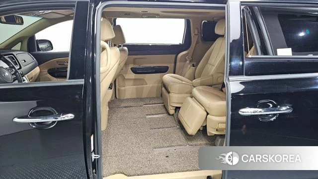 Kia The New Carnival 2018 Черный из Кореи, фото 2