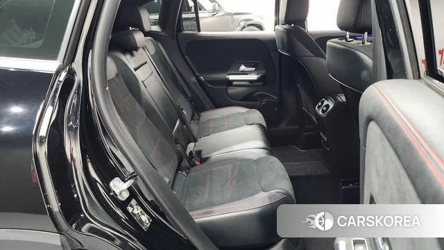Mercedes-Benz GLA - Class H247 2023 Черный из Кореи, фото 2