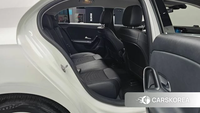 Mercedes-Benz A-Class W177 2019 Белый из Кореи, фото 2