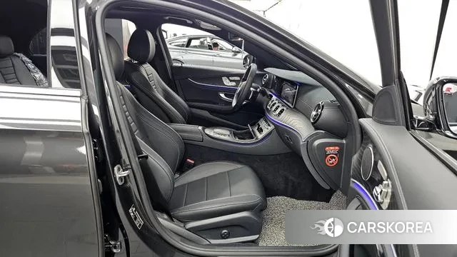 Mercedes-Benz E-Class W213 2020 Серый из Кореи, фото 2