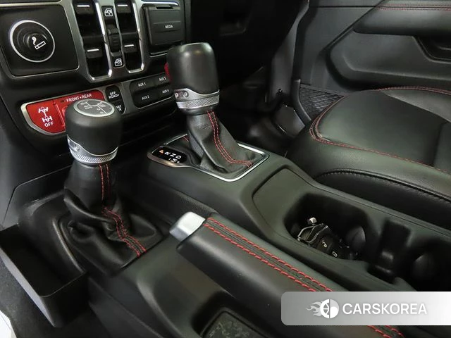 Jeep Gladiator (JT) 2021 Серый из Кореи, фото 2