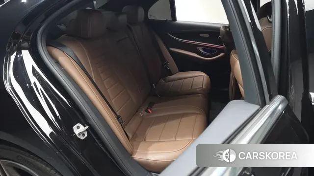 Mercedes-Benz E-Class W213 2023 Черный из Кореи, фото 2