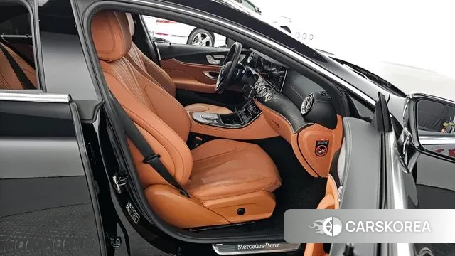 Mercedes-Benz CLS-Class C257 2023 Черный из Кореи, фото 2