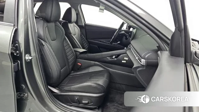 Hyundai The New Avante (CN7) 2024 Темно-зеленый из Кореи, фото 2