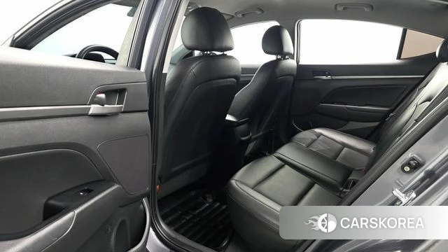 Hyundai Avante AD 2018 Серый из Кореи, фото 2