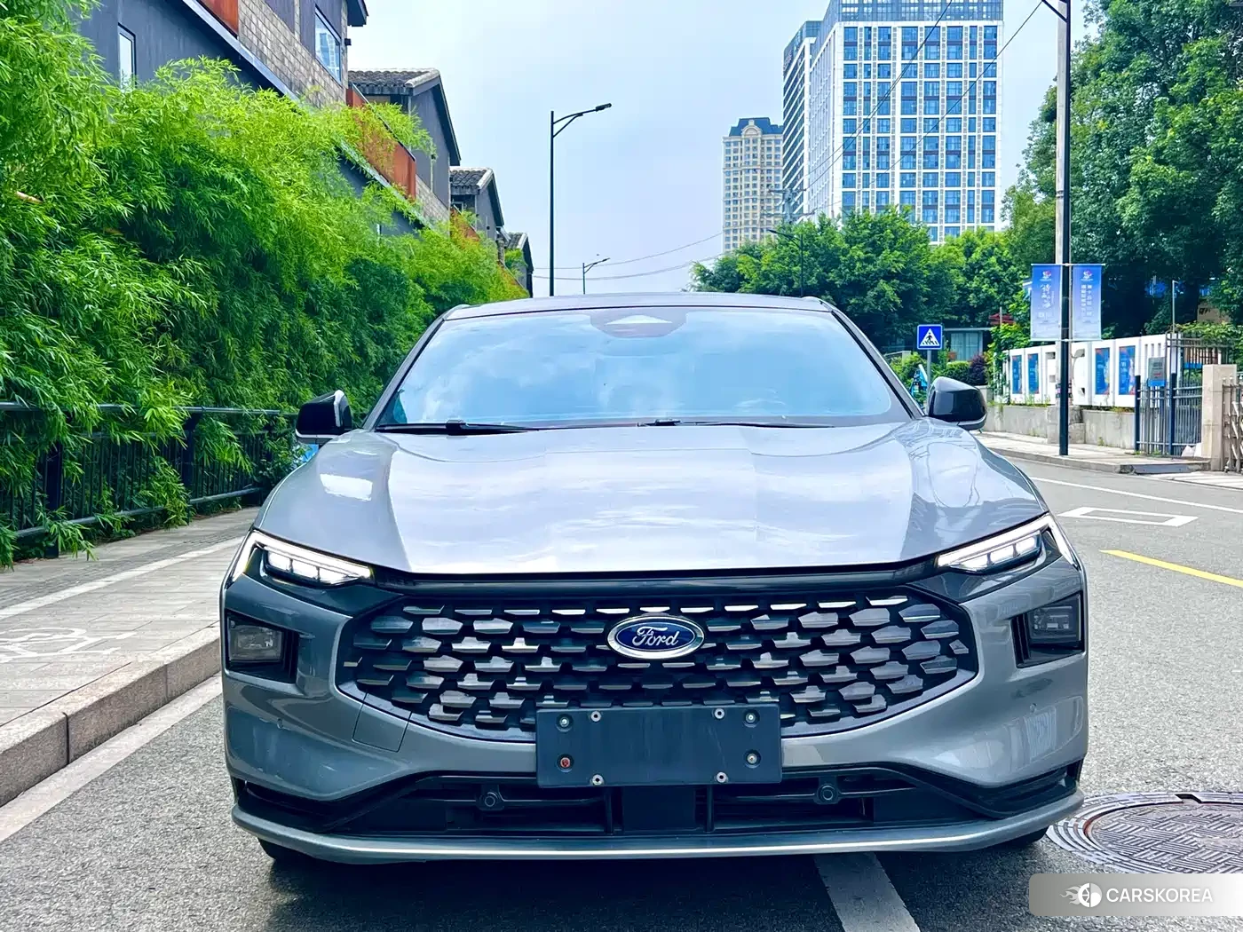 Ford Mondeo 2022 Silver/gray из Китая, фото 2