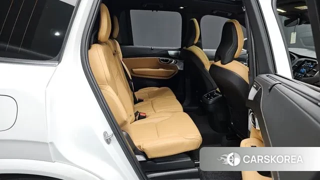 Volvo XC90 second Generation 2024 Белый из Кореи, фото 2