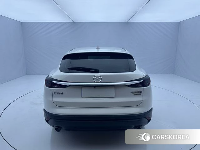 Mazda CX-4 2023 Белый из Китая, фото 2