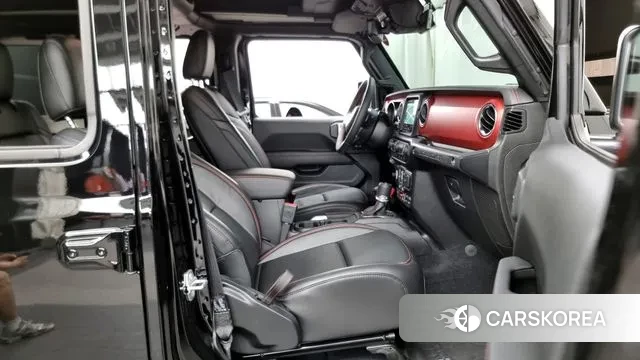 Jeep Wrangler (JL) 2022 Черный из Кореи, фото 2