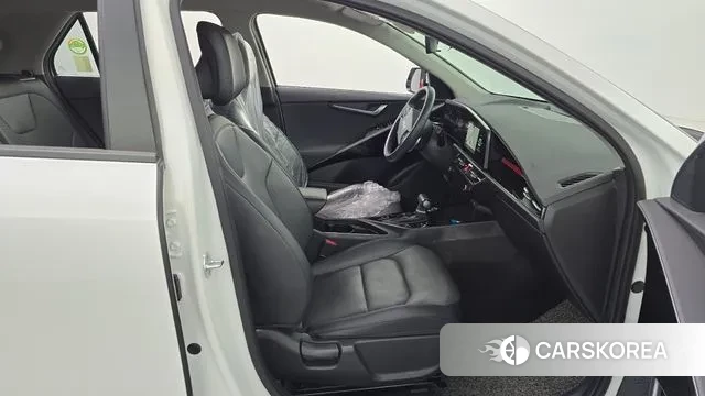 Kia Di Ol Nu Niro 2022 Белый из Кореи, фото 2