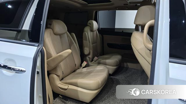 Kia The New Carnival 2018 Белый из Кореи, фото 2