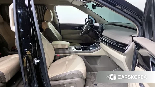 Kia The New Carnival 4th Generation 2024 Черный из Кореи, фото 2