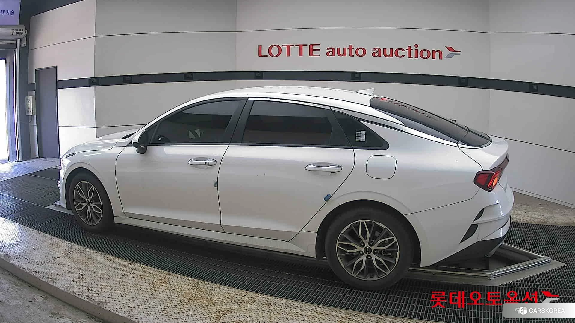 Kia K5 2022 Snow White Pearl (optional) из Кореи, фото 2