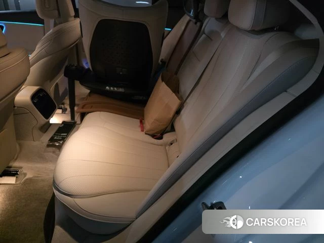 Mercedes-Benz E-Class W214 2024 Белый из Кореи, фото 2