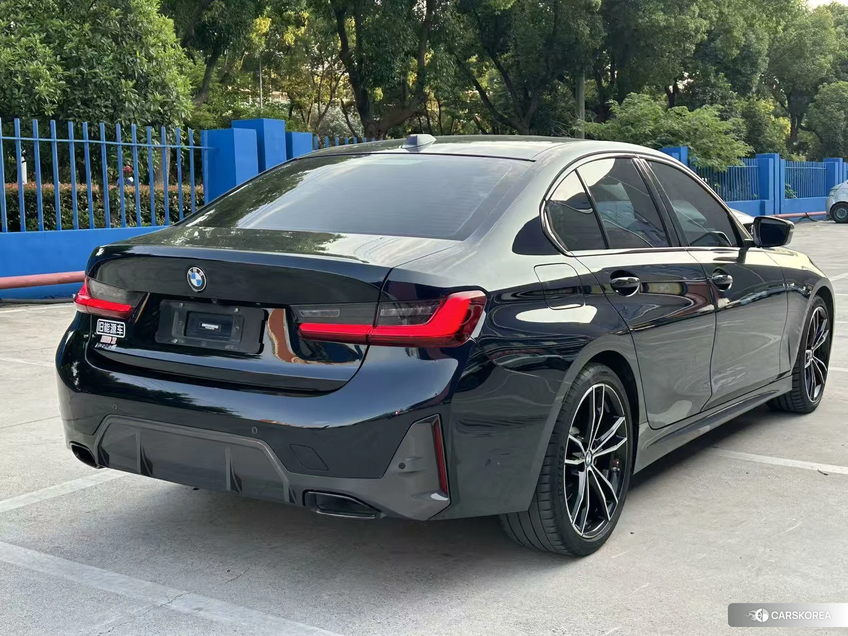 BMW 3 series 2022 Черный из Китая, фото 2