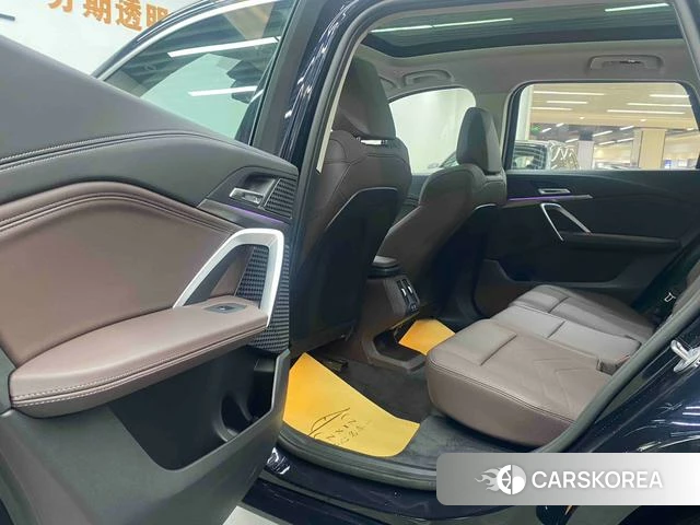 BMW X1 2025 Черный из Китая, фото 2