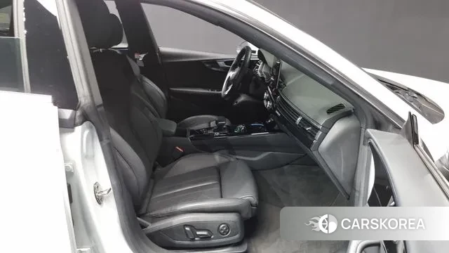 Audi A5 (F5) 2021 Белый из Кореи, фото 2