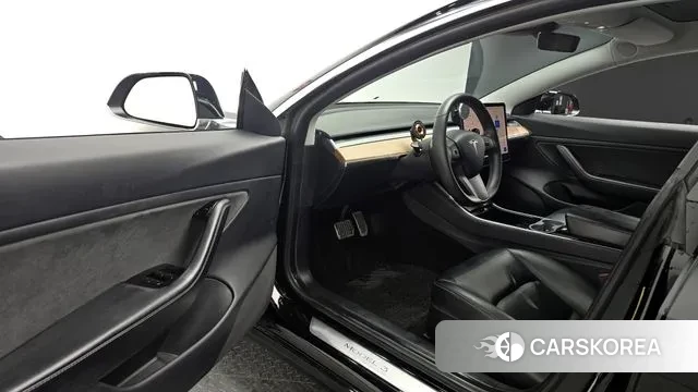 Tesla Model 3 2019 Черный из Кореи, фото 2