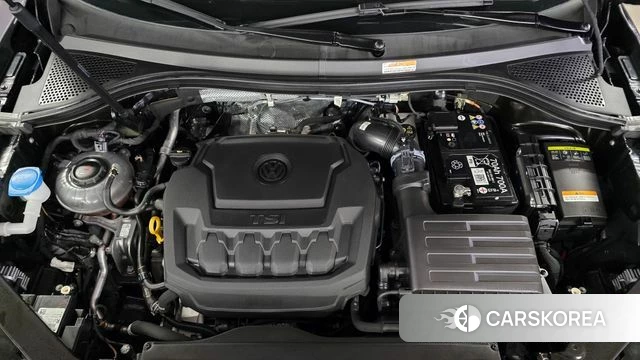 Volkswagen Tiguan Allspace 2024 Черный из Кореи, фото 2