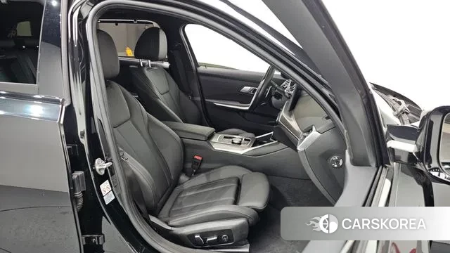 BMW 3 Series (G20) 2024 Черный из Кореи, фото 2