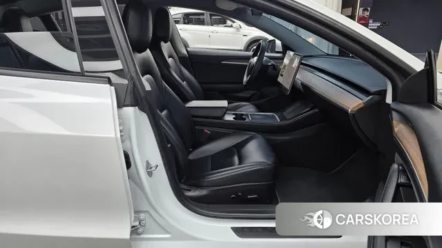 Tesla Model 3 2021 Белый из Кореи, фото 2