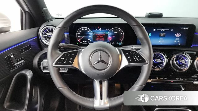 Mercedes-Benz A-Class W177 2024 Белый из Кореи, фото 2