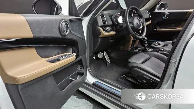 Mini Cooper Countryman 2019 Белый из Кореи, фото 2