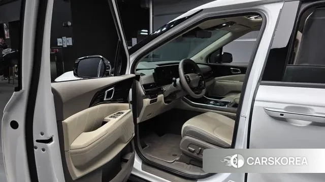 Kia The New Carnival 4th Generation 2025 Белый из Кореи, фото 2